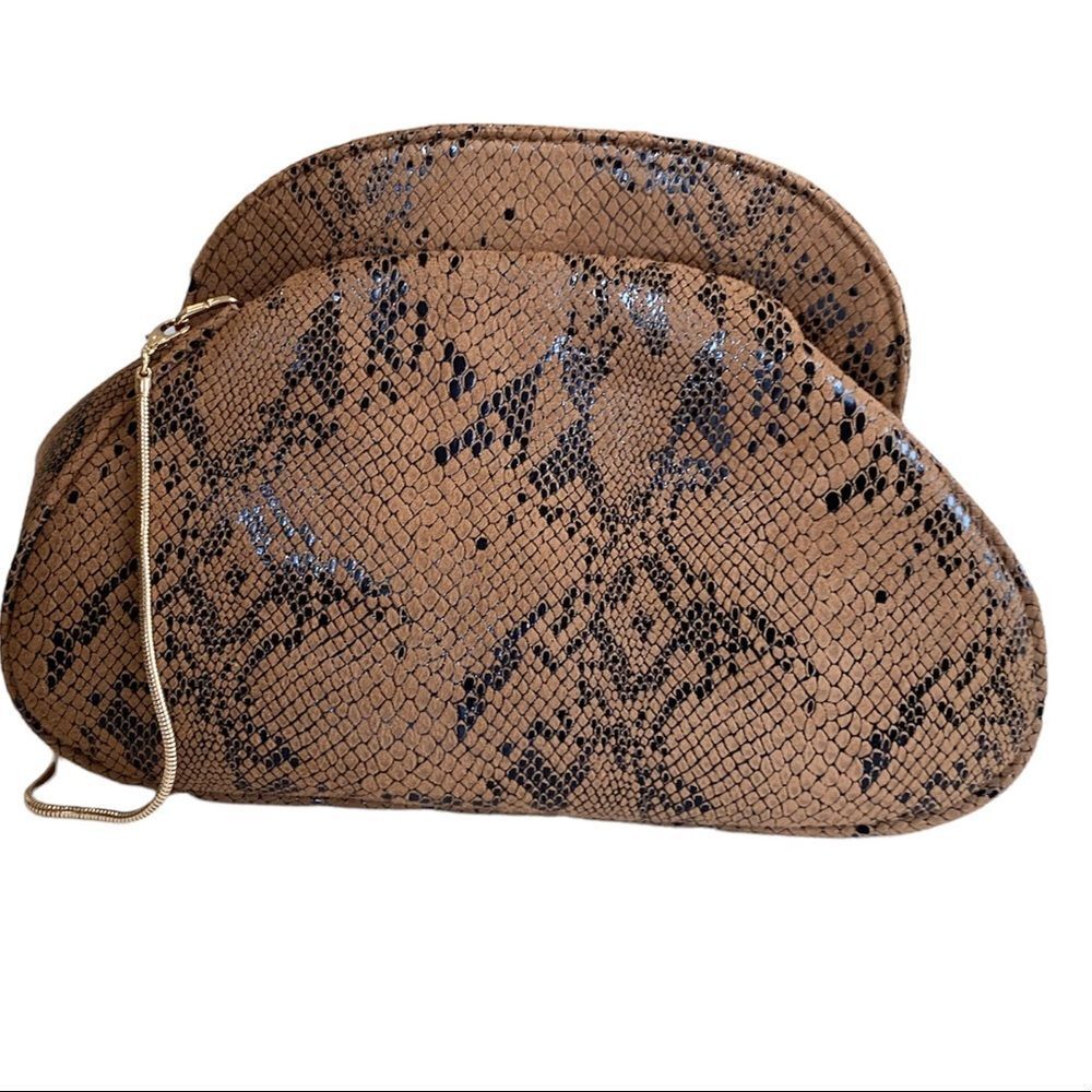 Urban Expression Crossbody Bag